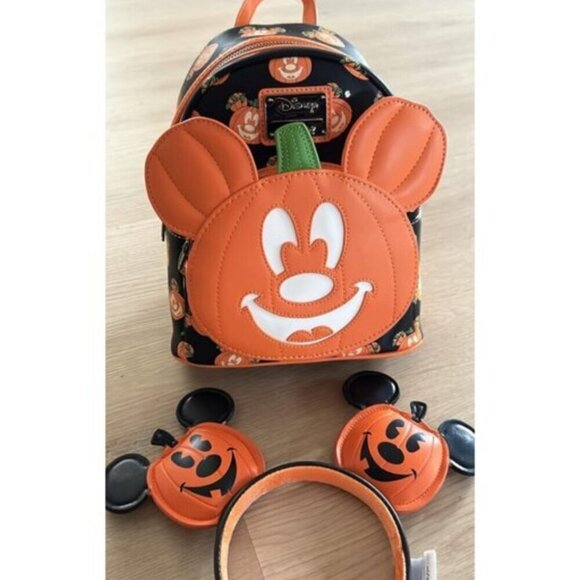 Handbags - 🆕Womens Loungefly Disney Mickey-O-Lantern Double Strap Shoulder Bag Purse
